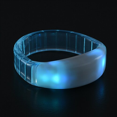 Additional Image 5 - a clear plastic ring with blue light
