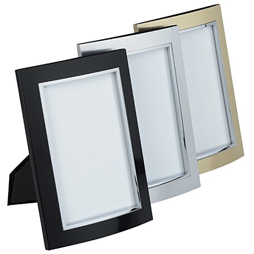 Additional Image 2 - a row of picture frames