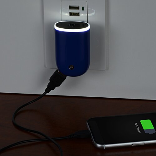 Sensor Nightlight Wall Charger Image 3 of 5